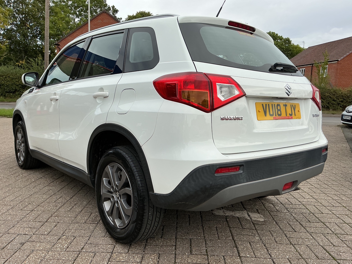 Suzuki Vitara 2018 - Cars in Redditch