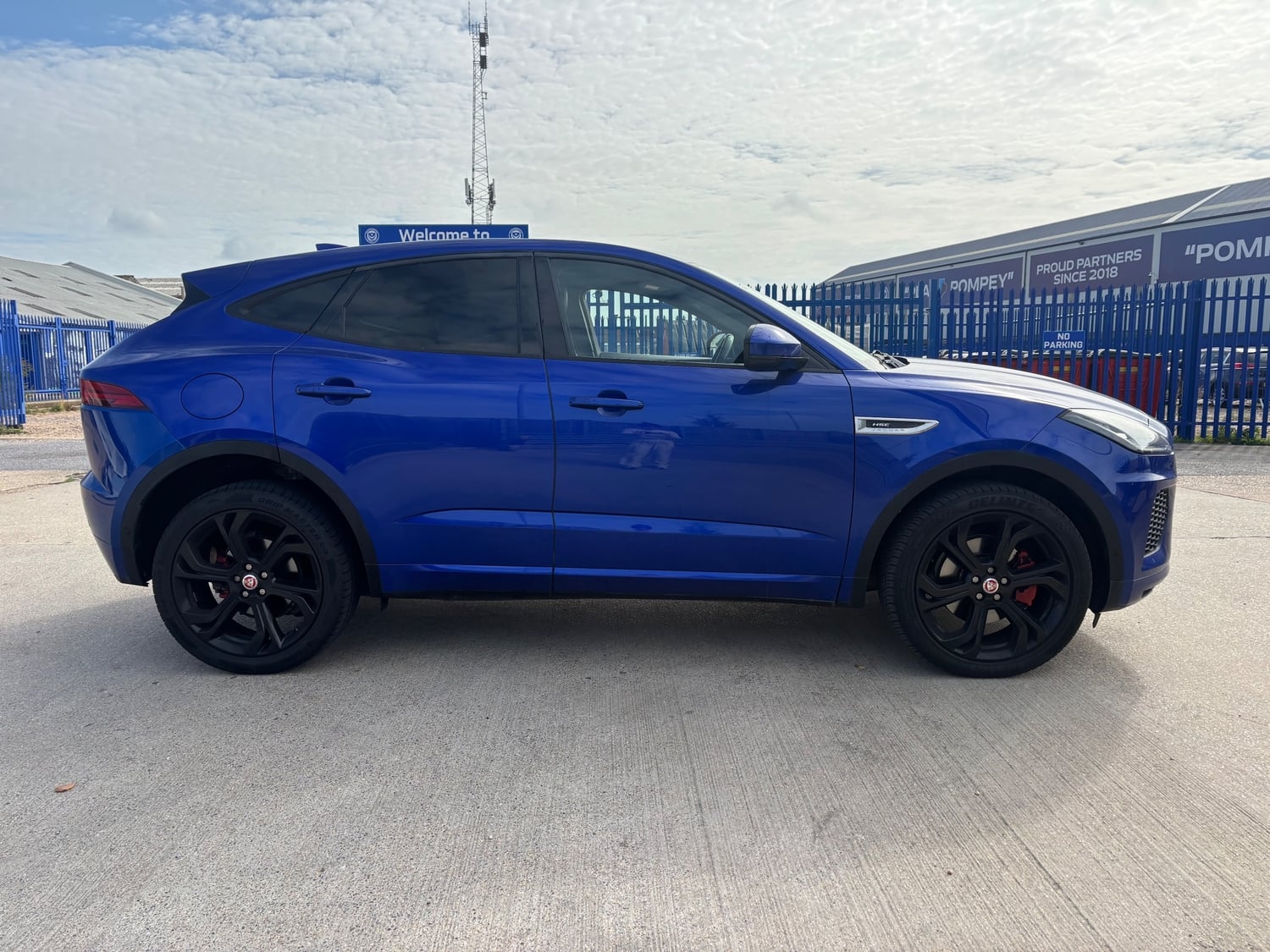[ berth ]Jaguar E-Pace