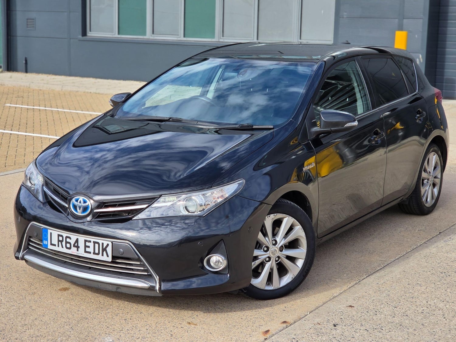 Toyota Auris Slough