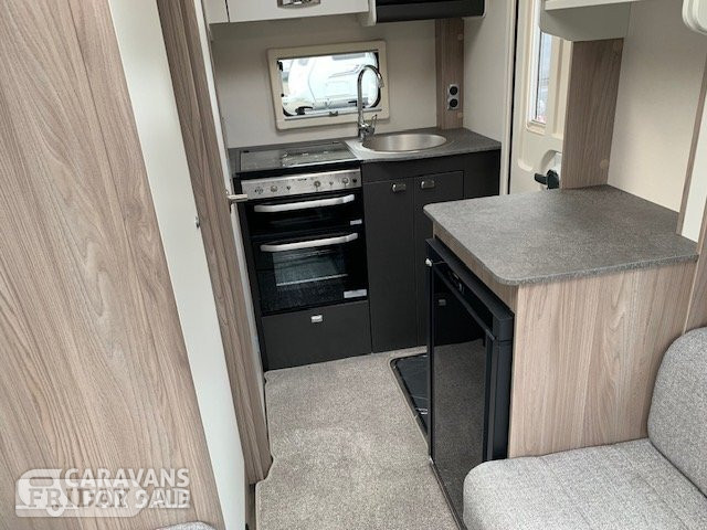 Swift Sprite Exclusive Compact 2025 - Motorhomes & Caravans