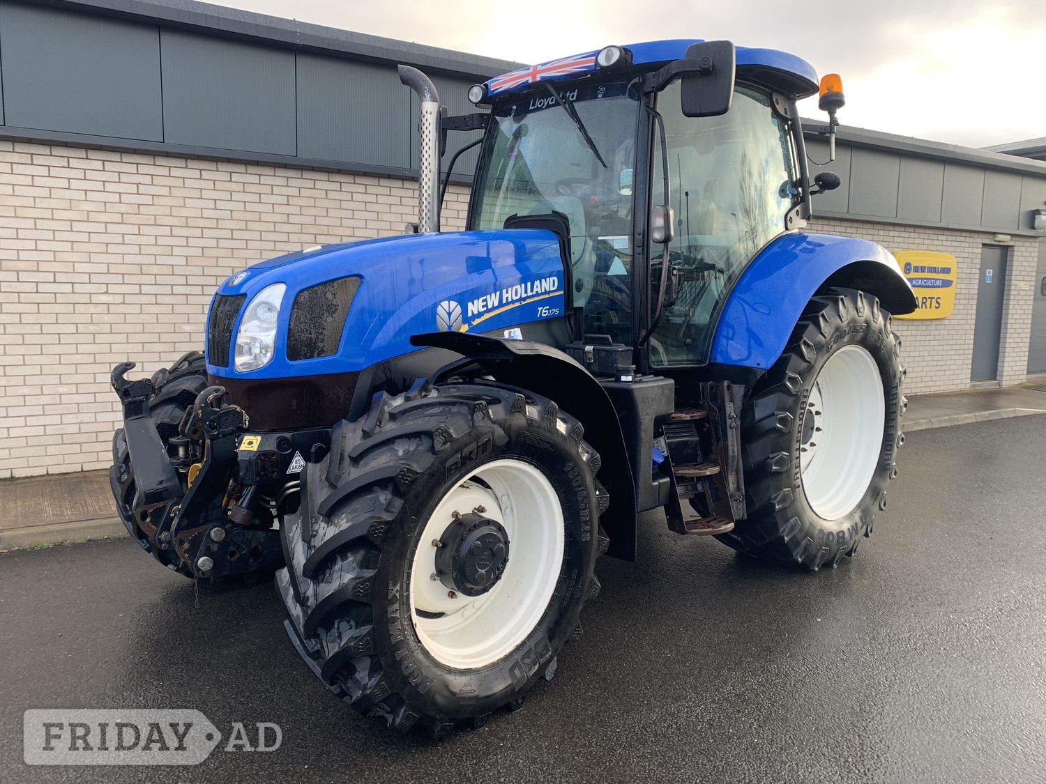 New Holland T6.175 (2015) Tractor