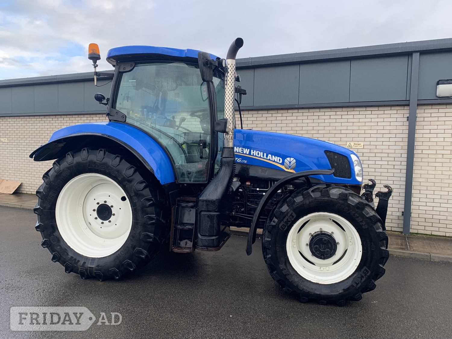 New Holland T6.175 (2015) Tractor - Farm & Agricultural Vehicles
