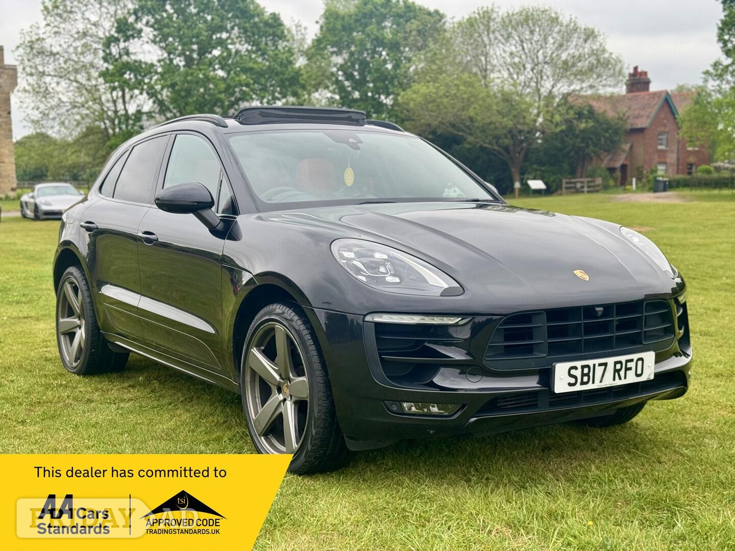 Porsche Macan 2017 in Bedford