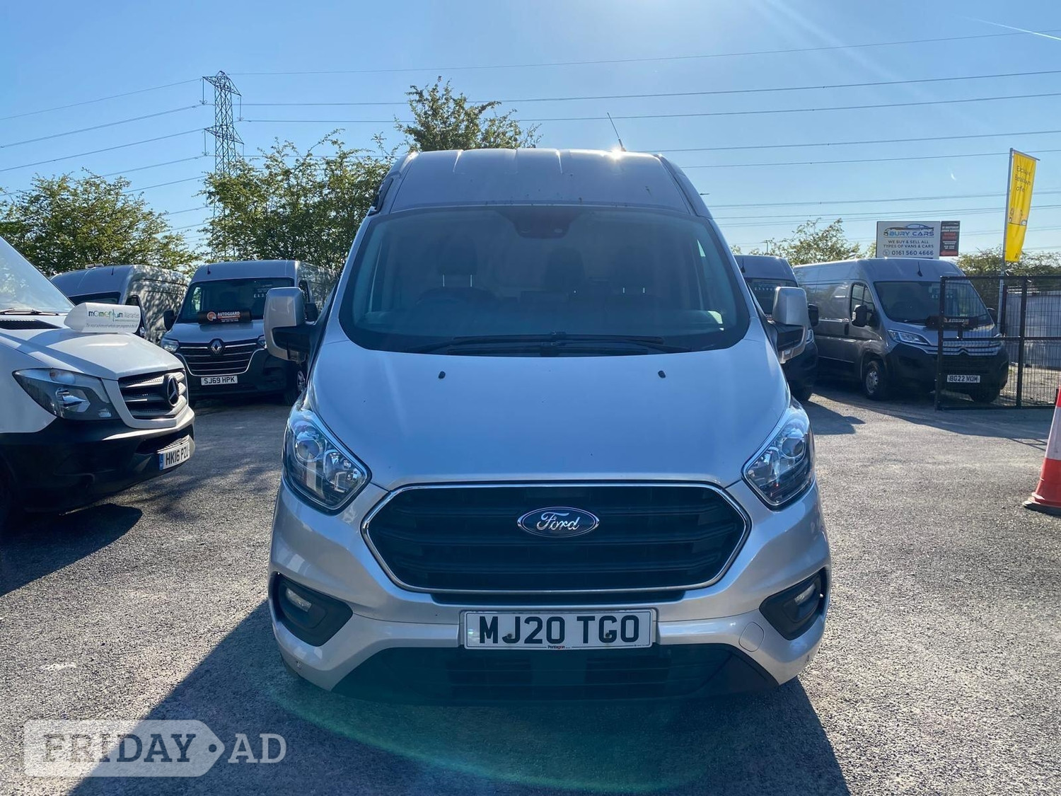 [ berth ]Ford Transit Custom