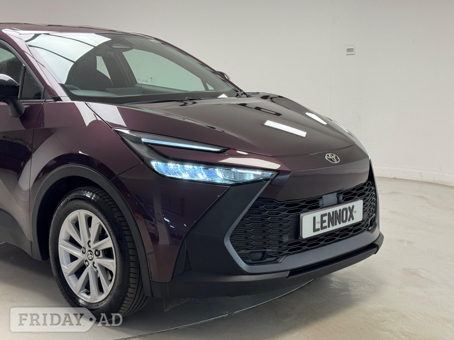 Toyota C-HR 2024 - Cars