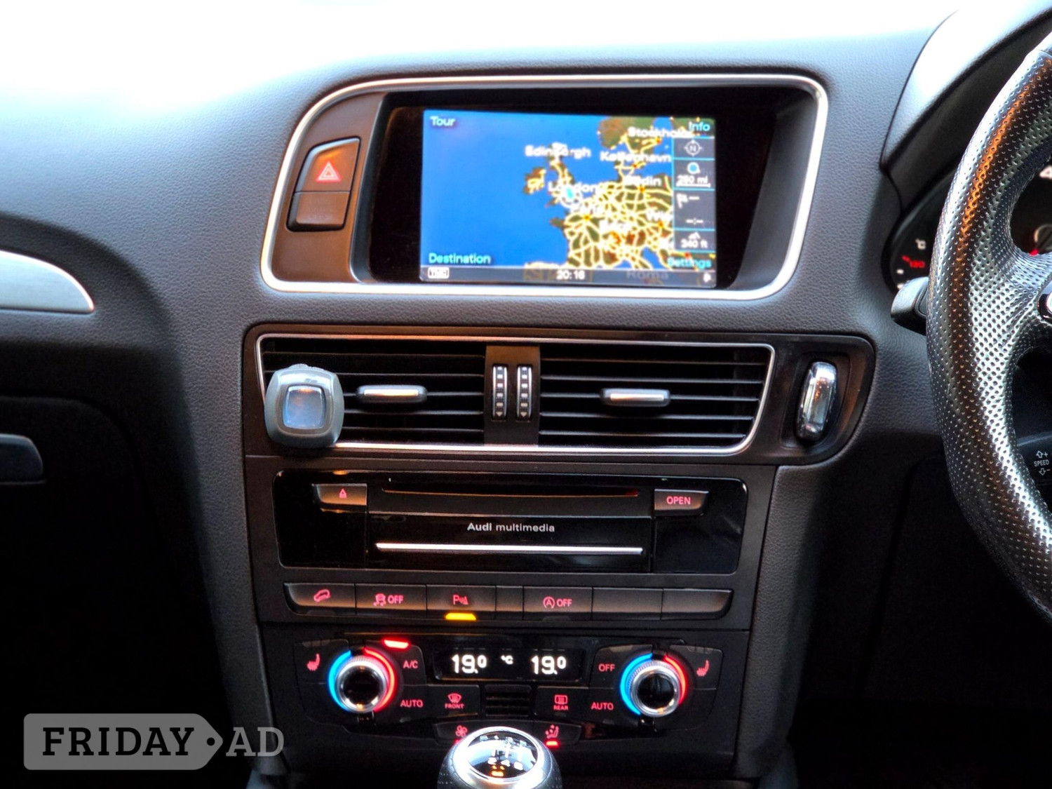 Audi Q5 2015 - Cars in Ashford