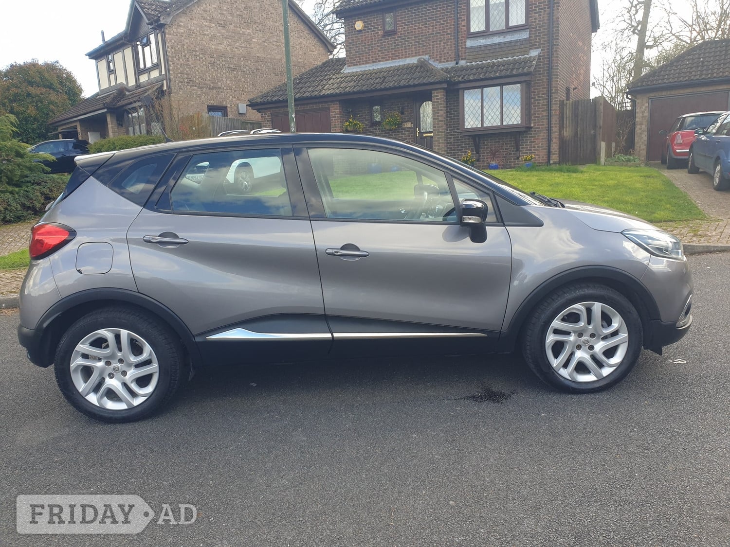 [ berth ]Renault Captur
