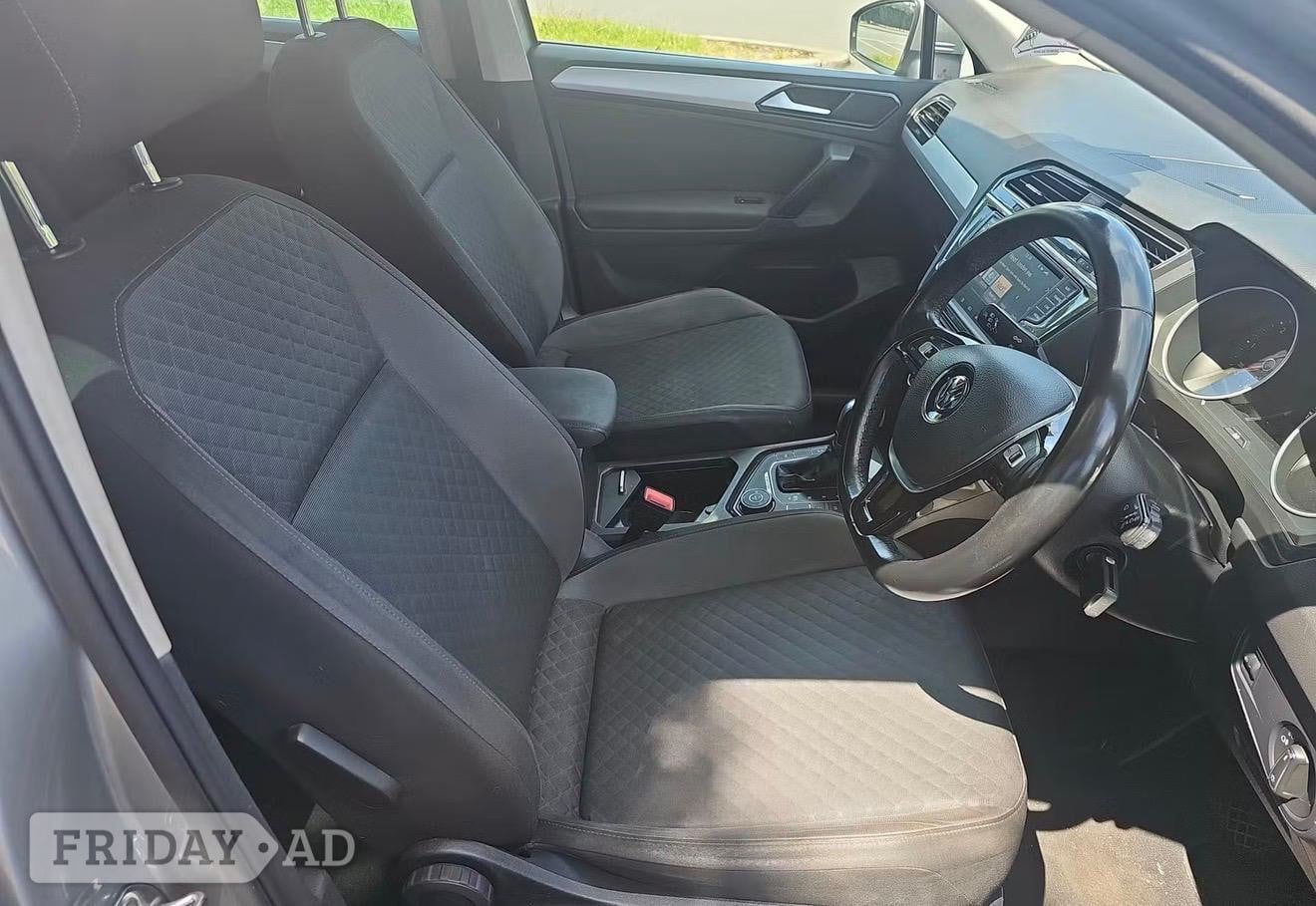 Volkswagen Tiguan 2017 - Cars
