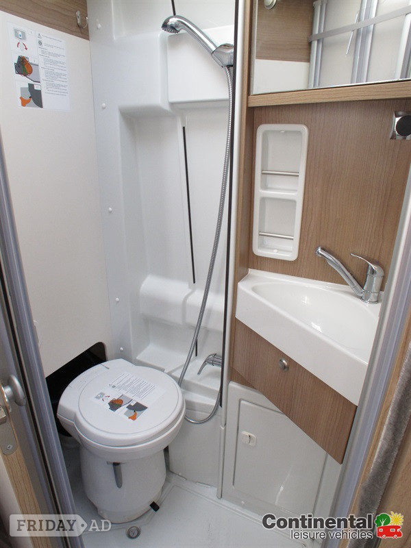 [2 berth ]Carthago Malibu 600 DB Charming