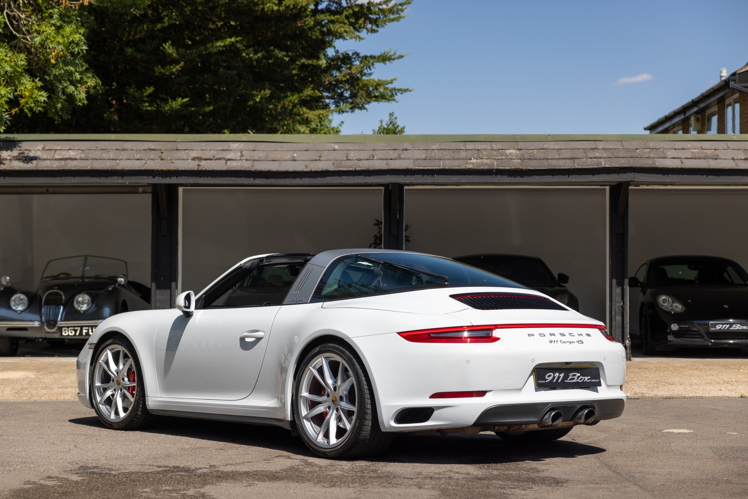 Porsche 911 2018 - Cars in Bromley