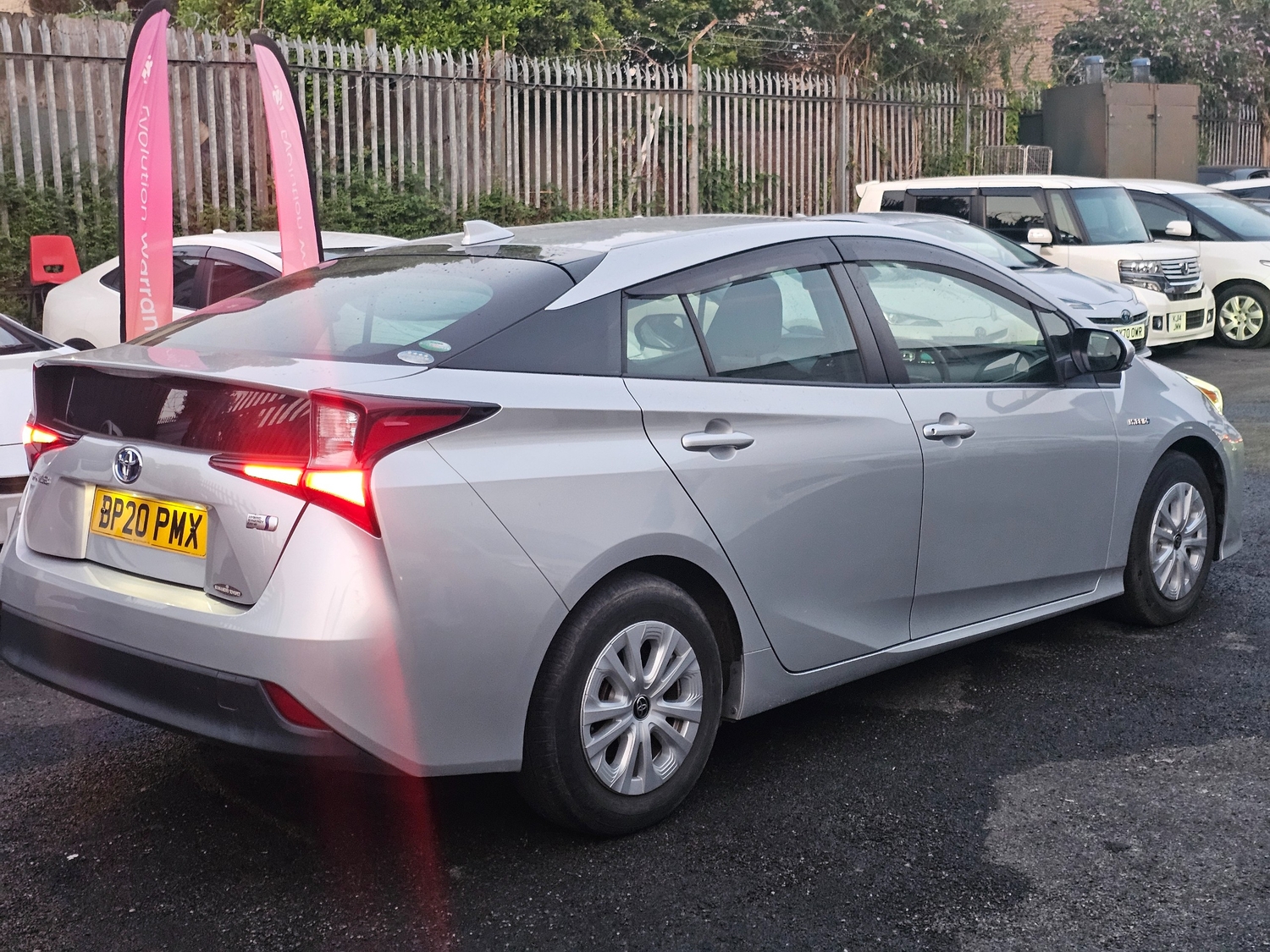 Toyota Prius 2020 - Cars