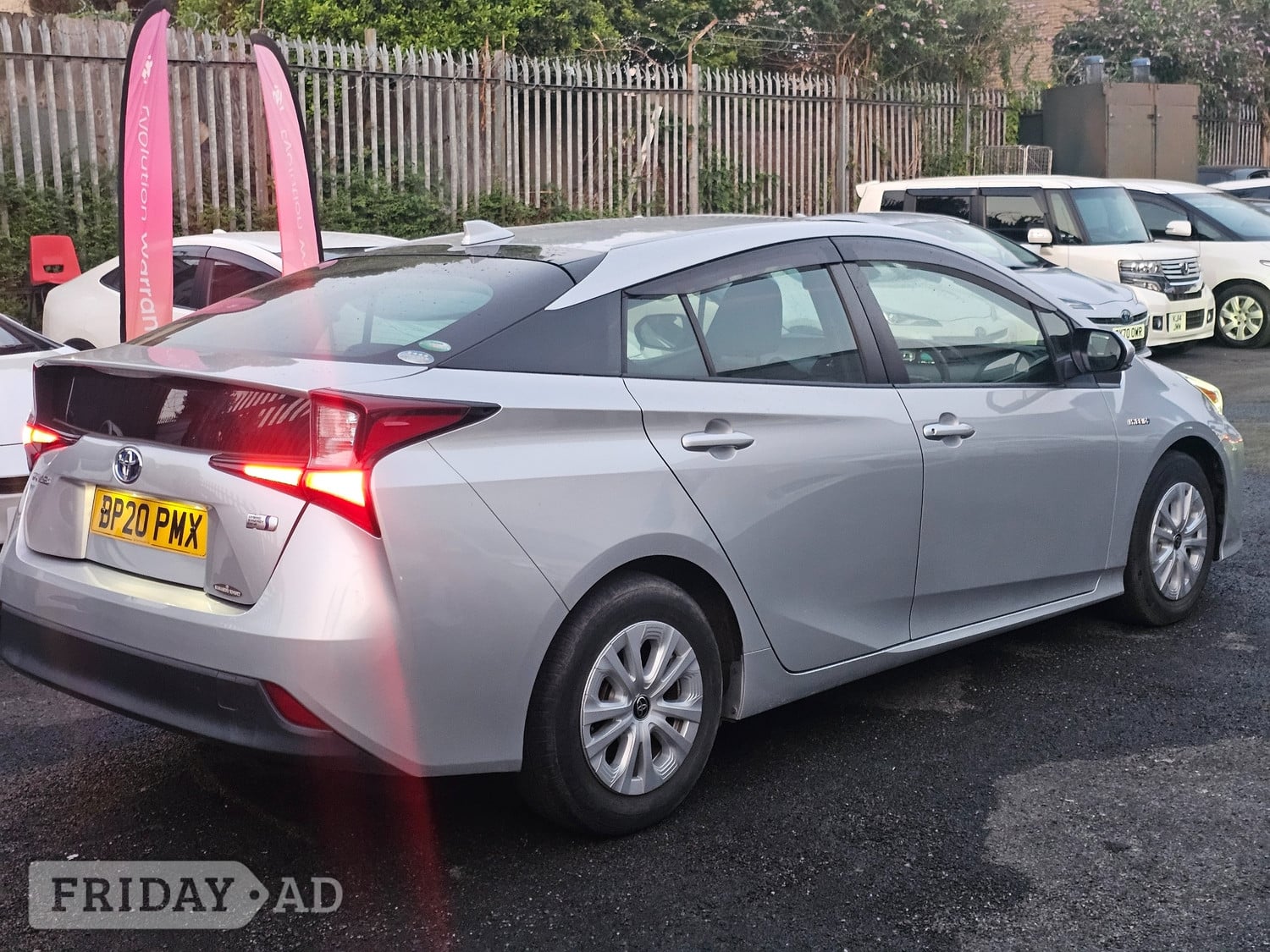 Toyota Prius 2020 - Cars
