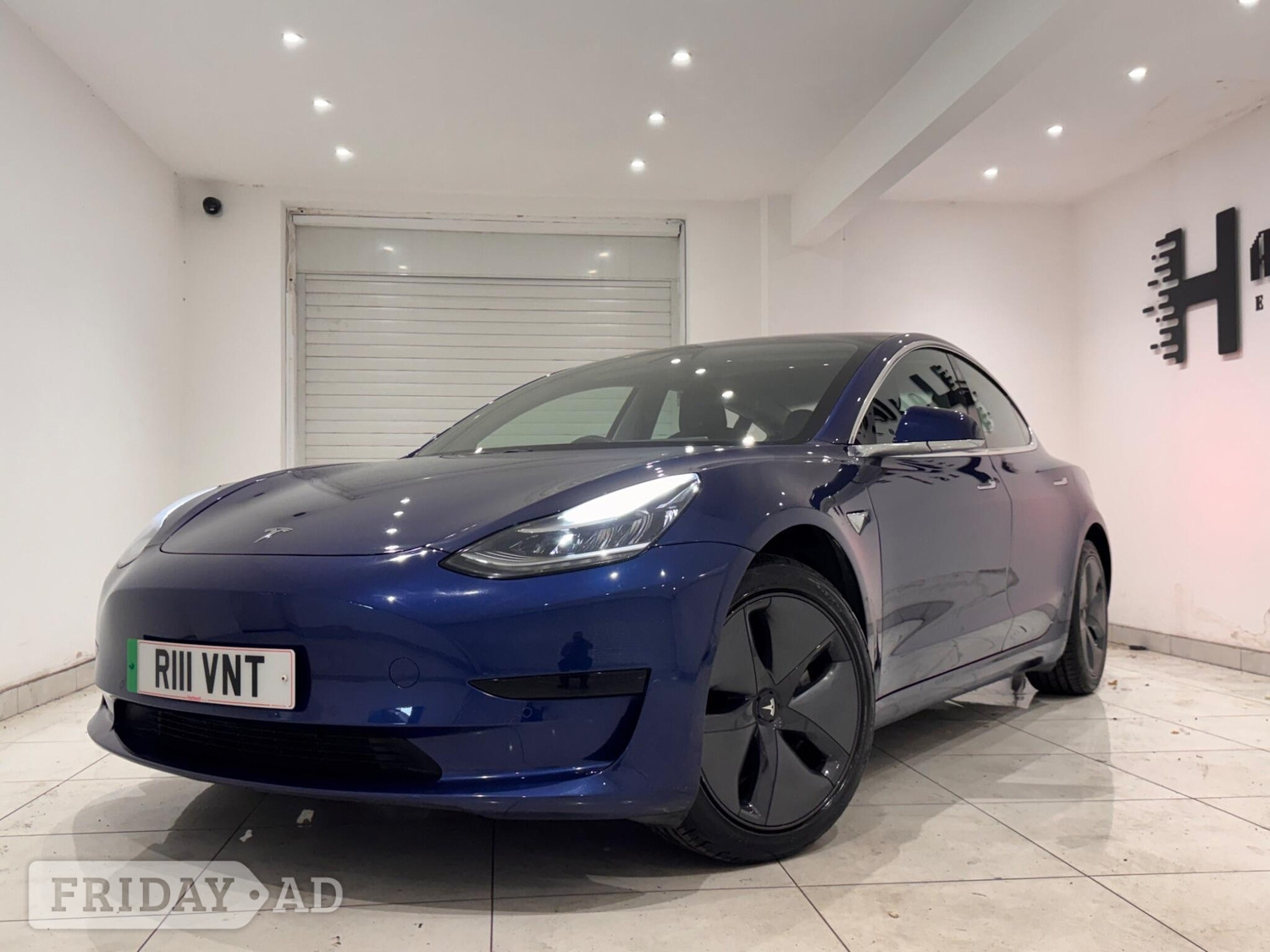 Tesla Model 3 2020 - Cars in Hounslow