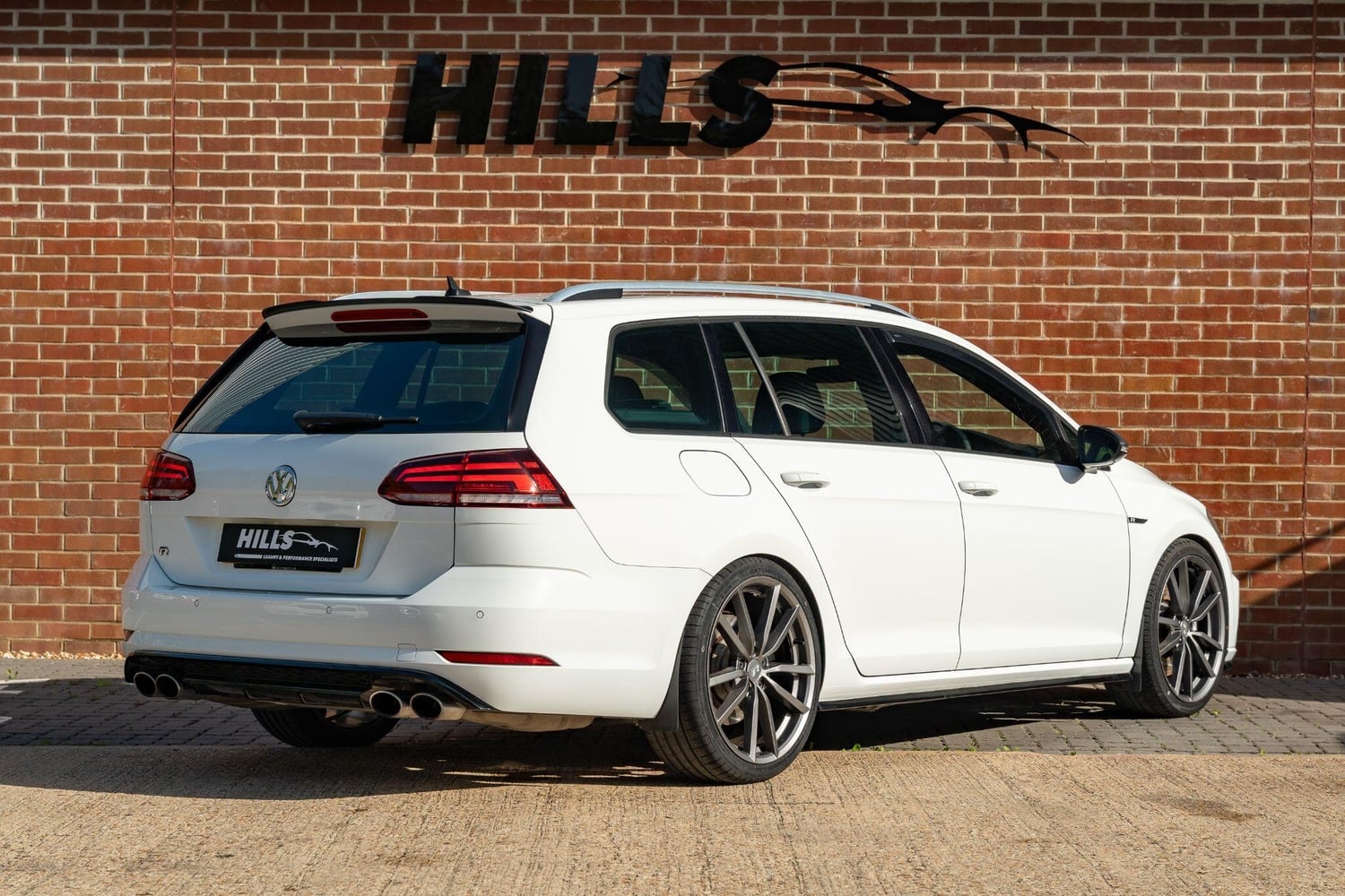Volkswagen Golf 2017 - Cars in Lymington