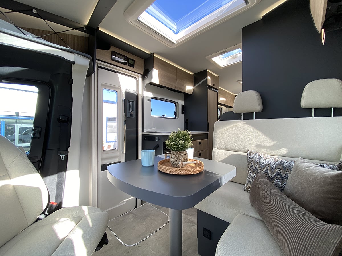 Frankia Neo Cruiser 7.0 L 2027 for sale - Motorhomes & Caravans