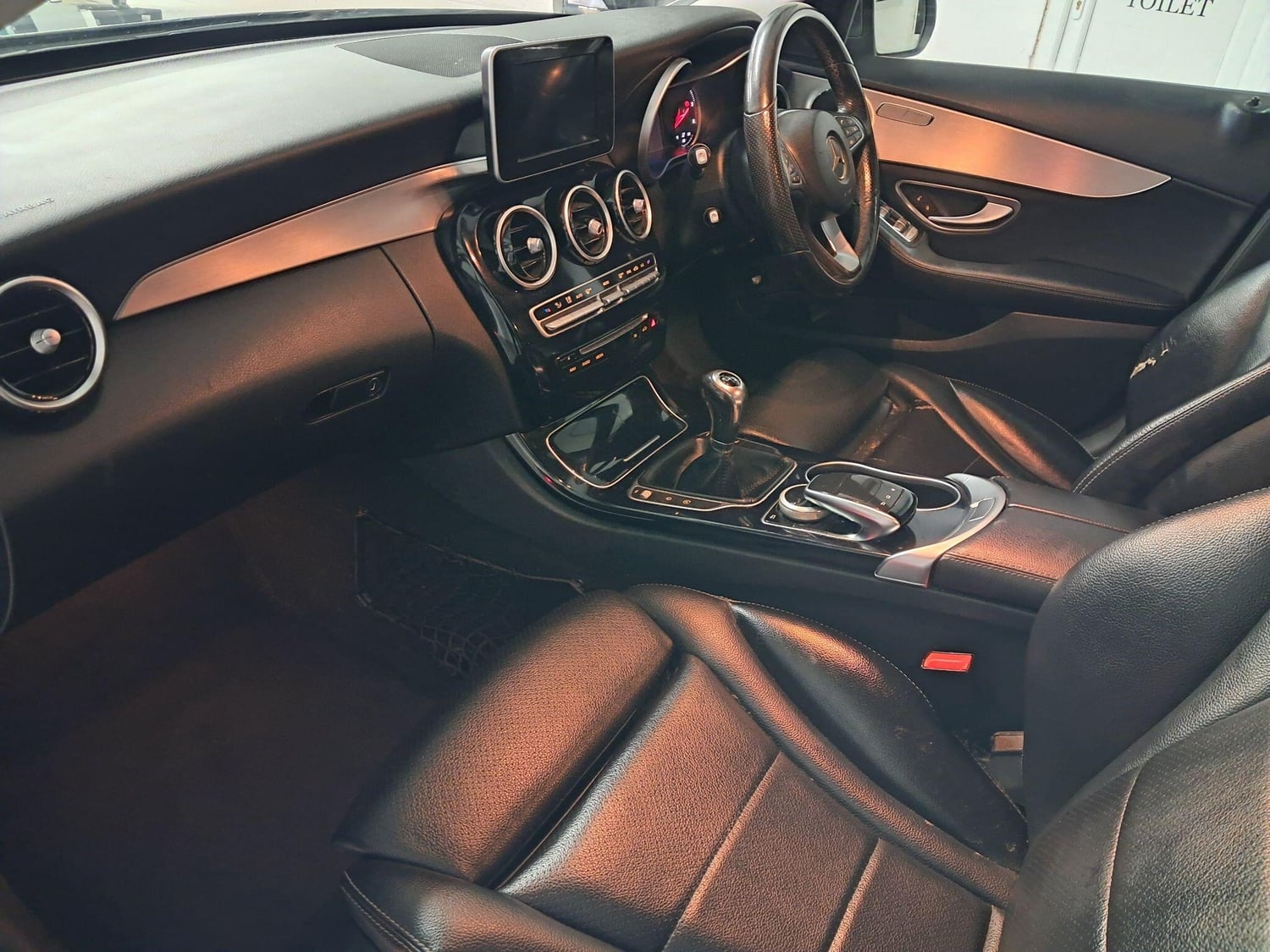 [ berth ]Mercedes-Benz C Class