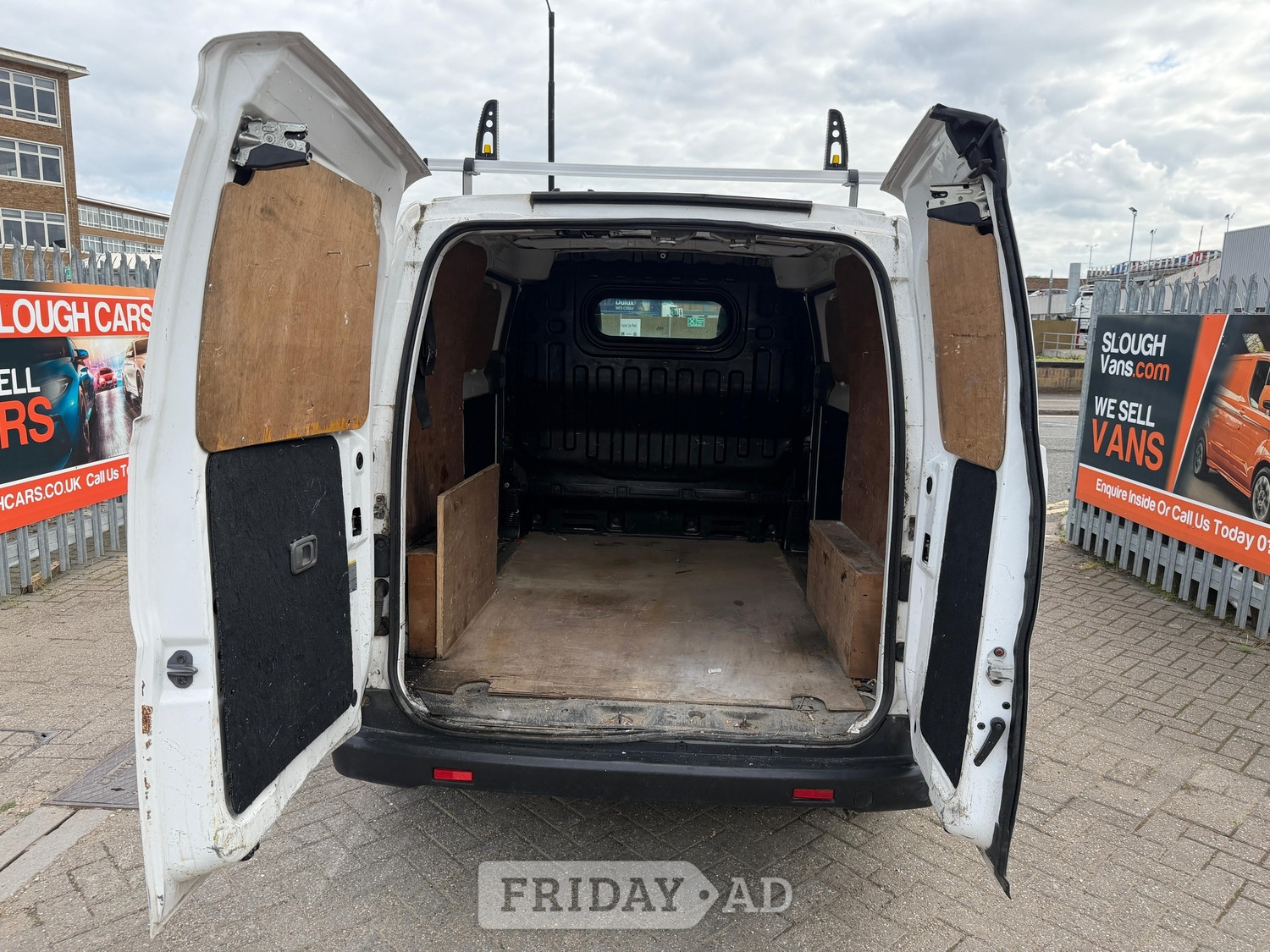 Nissan NV200 2012 - Vans & Commercial Vehicles