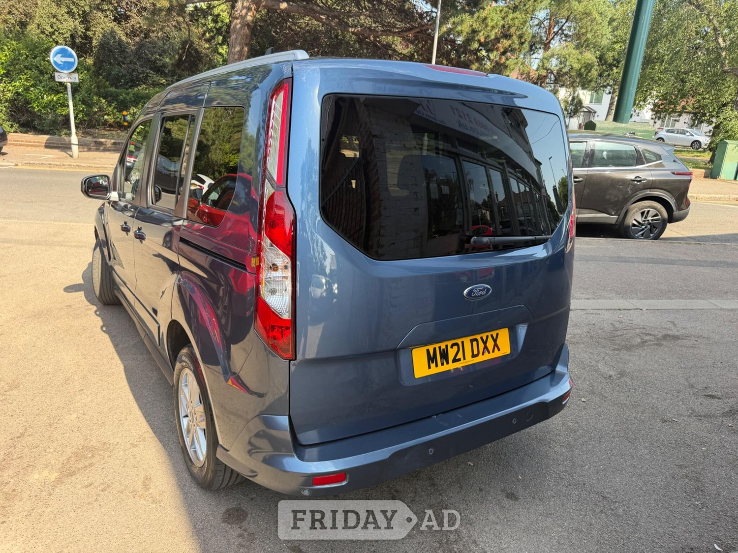 Ford Tourneo Connect Sutton
