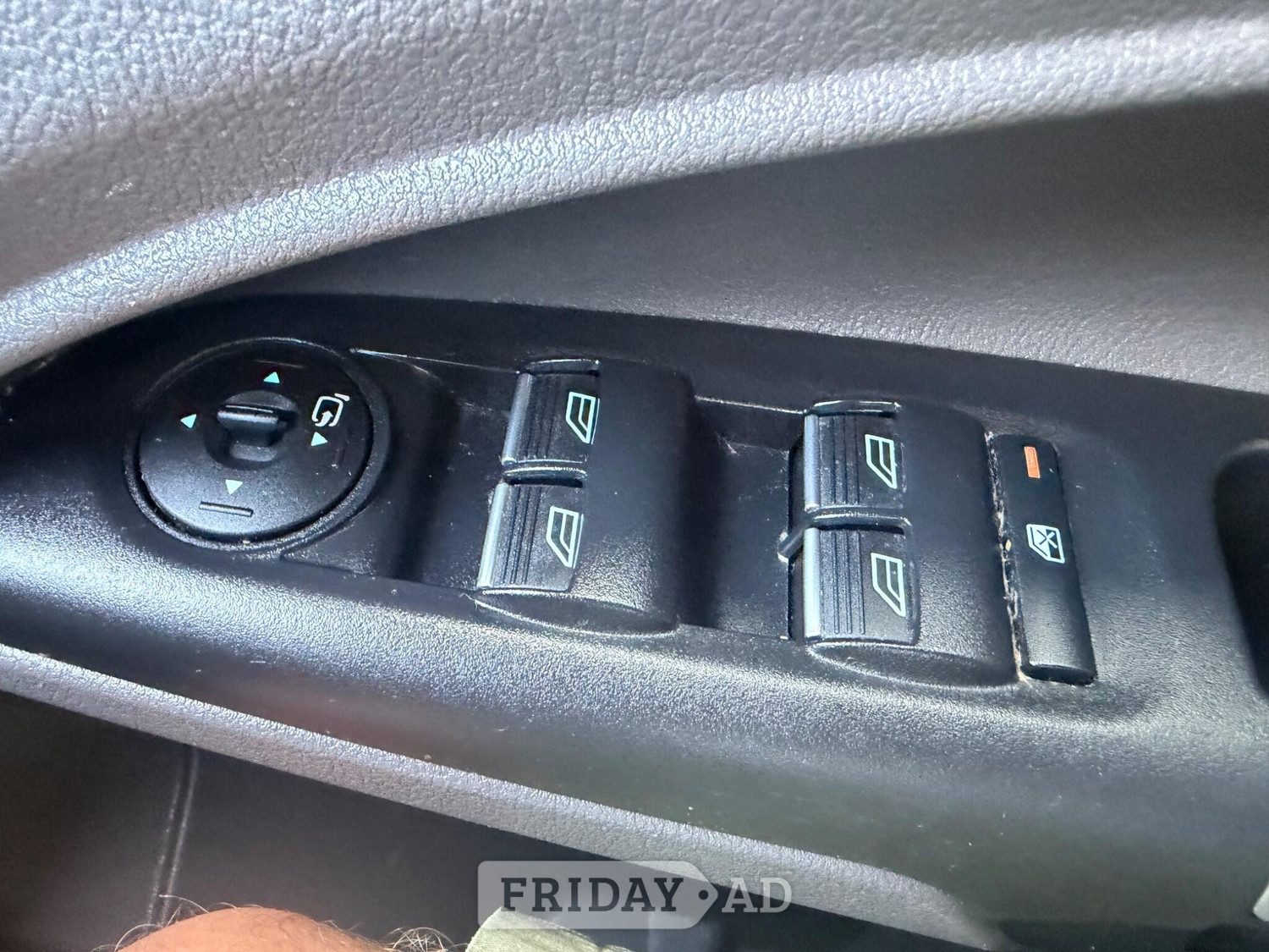 Ford Tourneo Connect 2021 - Cars