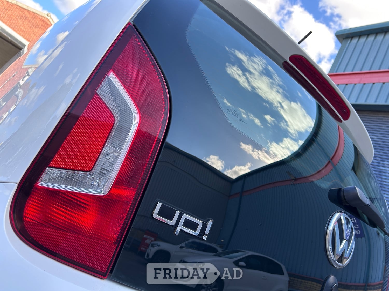 [ berth ]Volkswagen Up