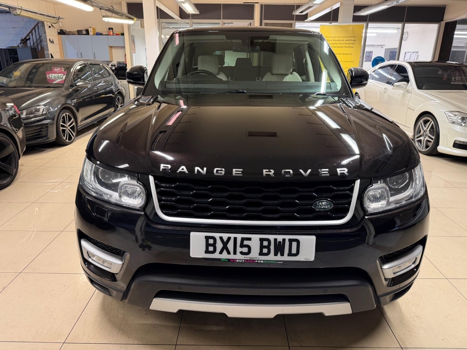 [ berth ]Land Rover Range Rover Sport