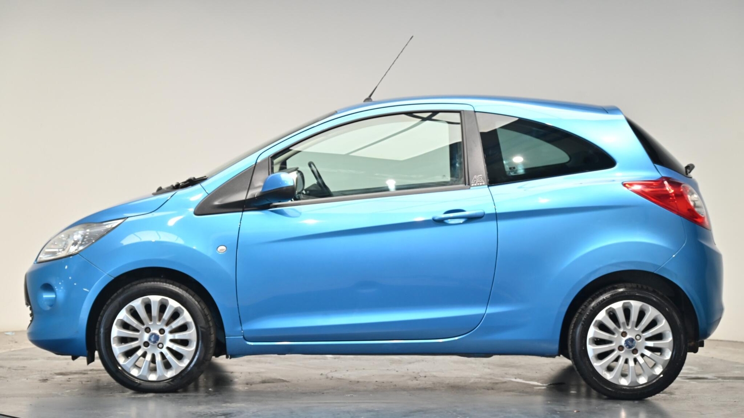 [ berth ]Ford Ka