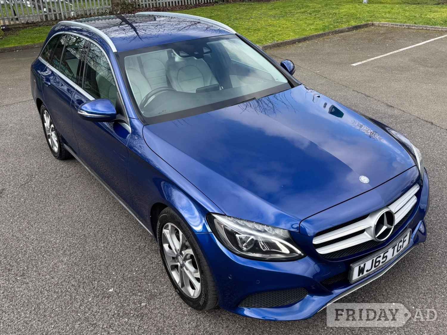 [ berth ]Mercedes-Benz C Class