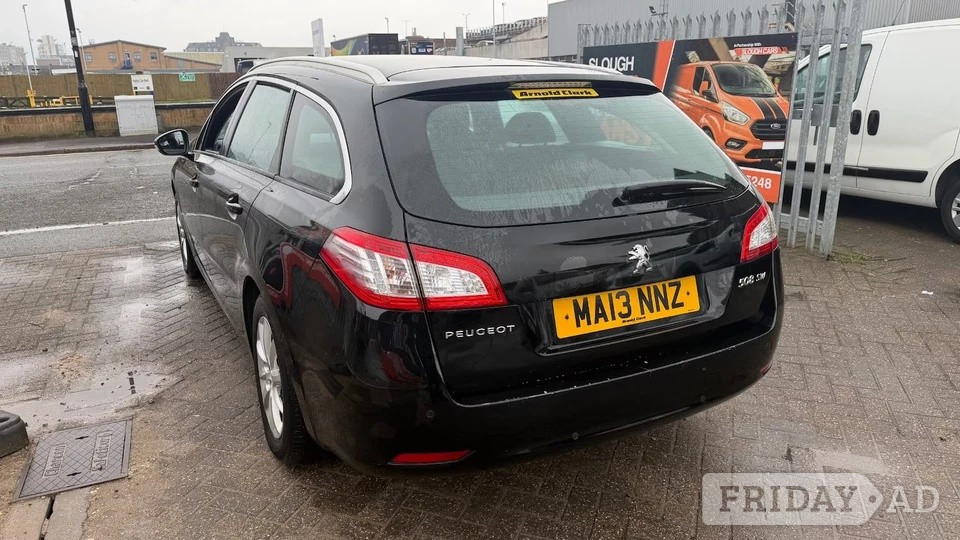 [ berth ]Peugeot 508 SW