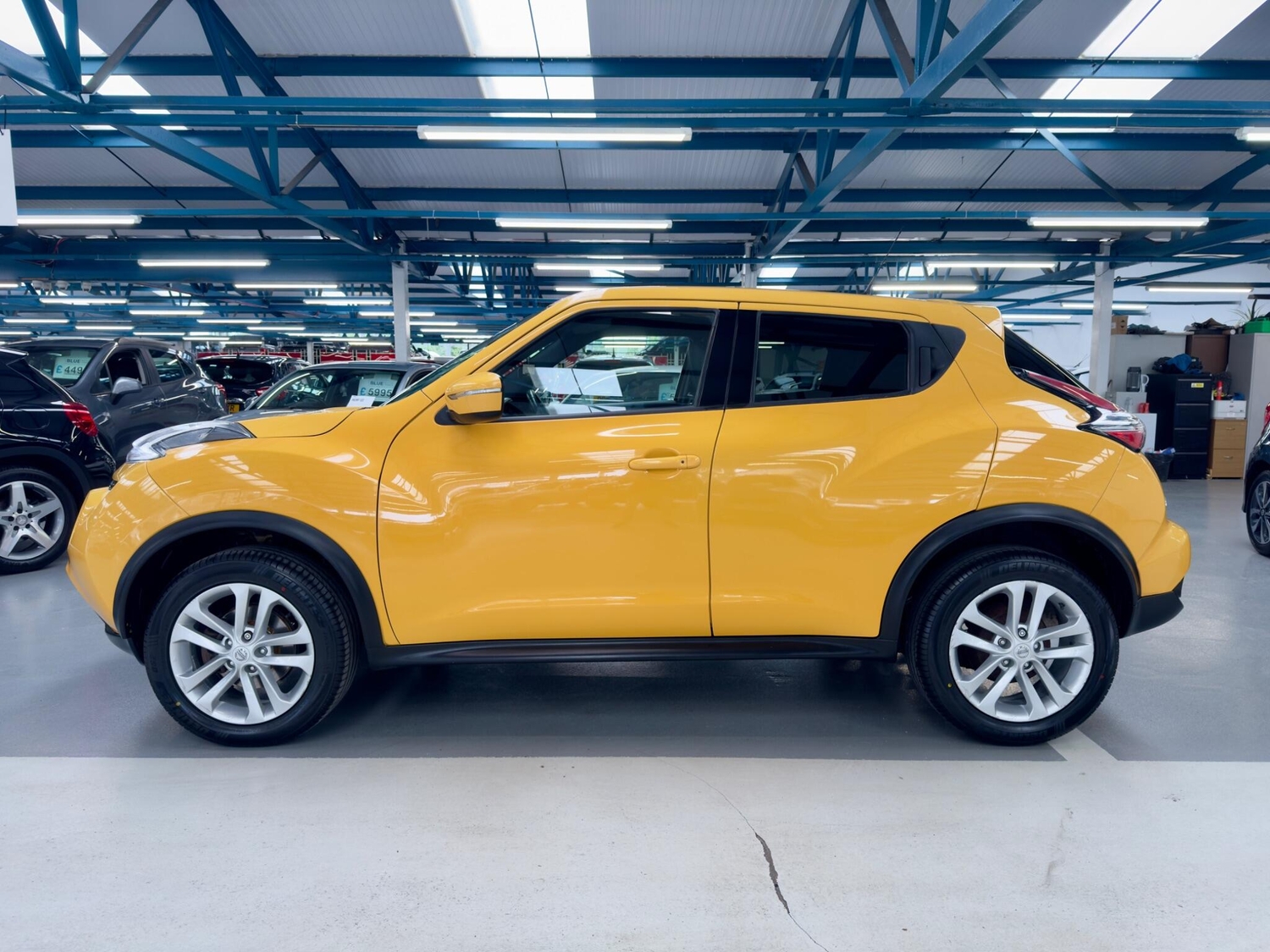 Nissan Juke 2017 - Cars in Bolton