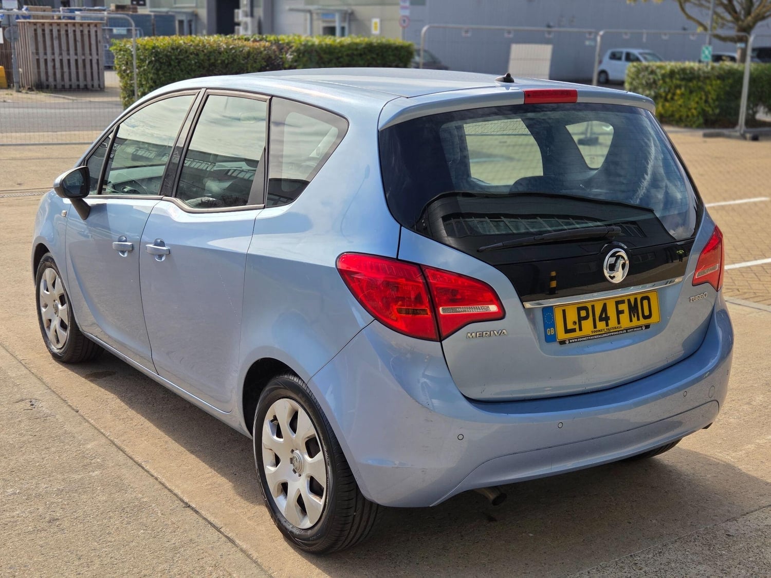Vauxhall Meriva 2014 - Cars in Slough