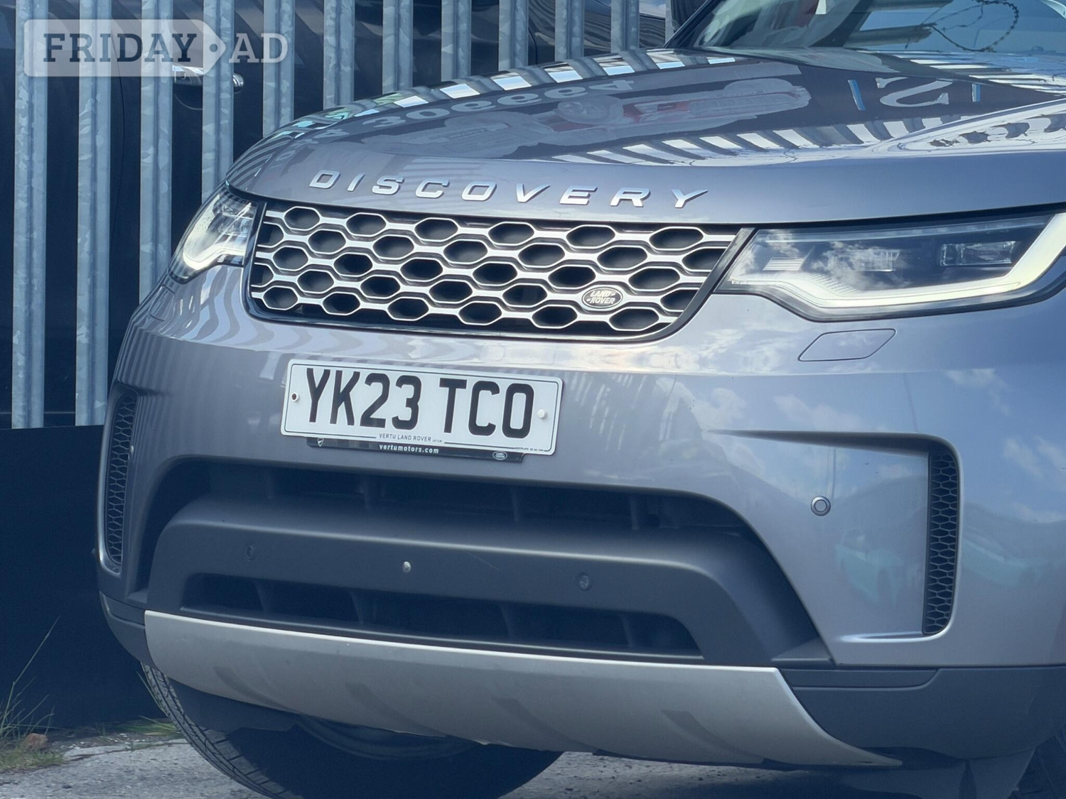 Land Rover Discovery 2023 - Vans & Commercial Vehicles