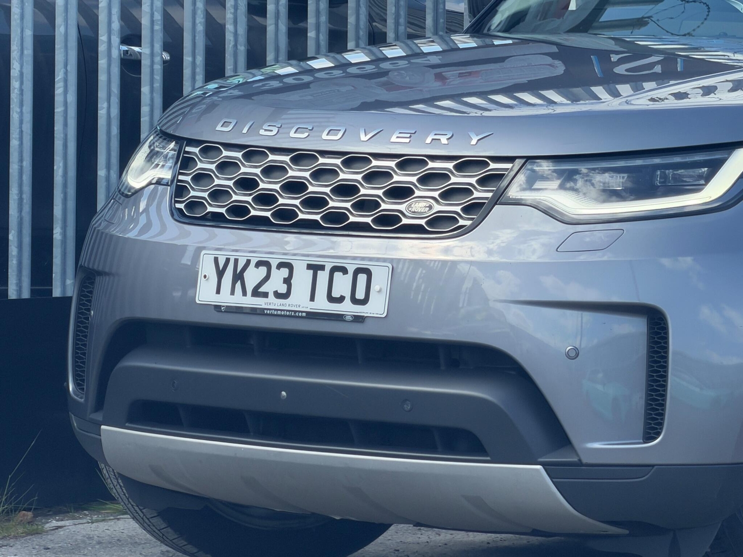 Land Rover Discovery 2023 - Vans & Commercial Vehicles