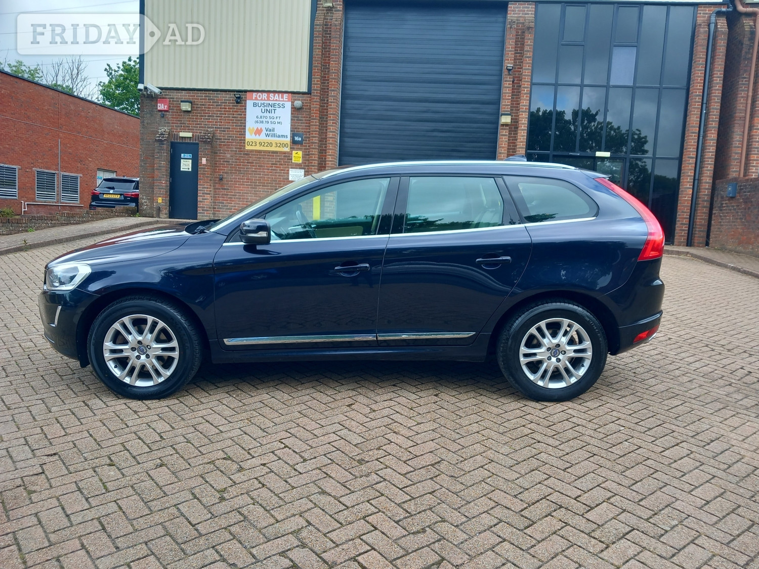 Volvo XC60 2016 - Cars in Waterlooville