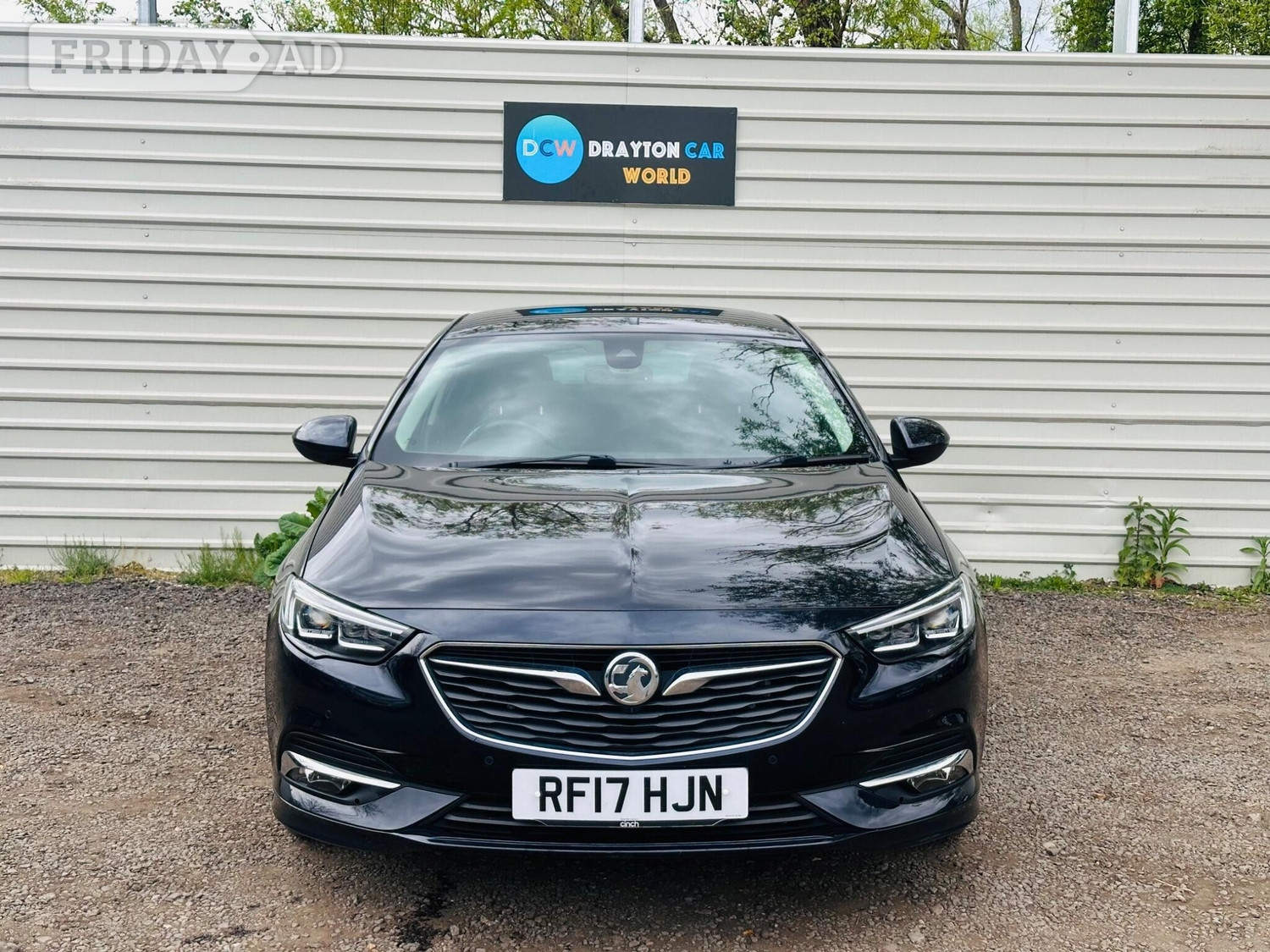 [ berth ]Vauxhall Insignia