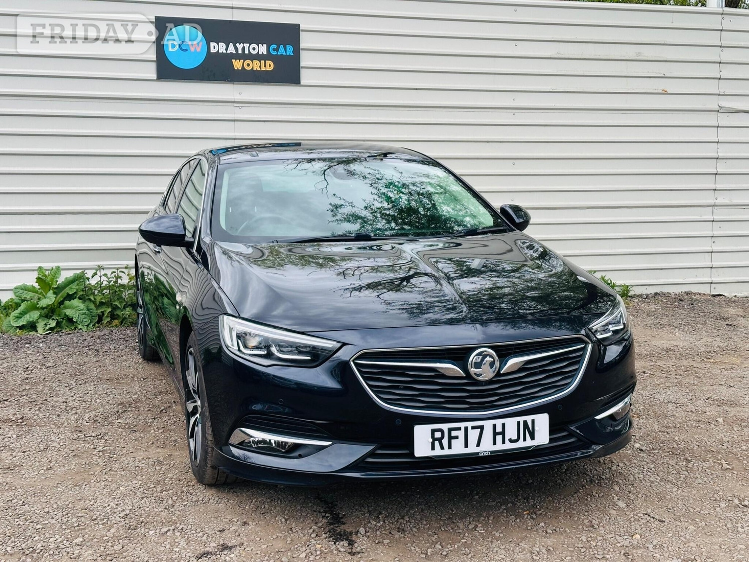 Vauxhall Insignia 2017 in Hillingdon