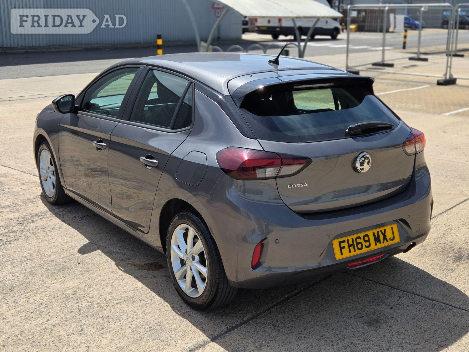 [ berth ]Vauxhall Corsa
