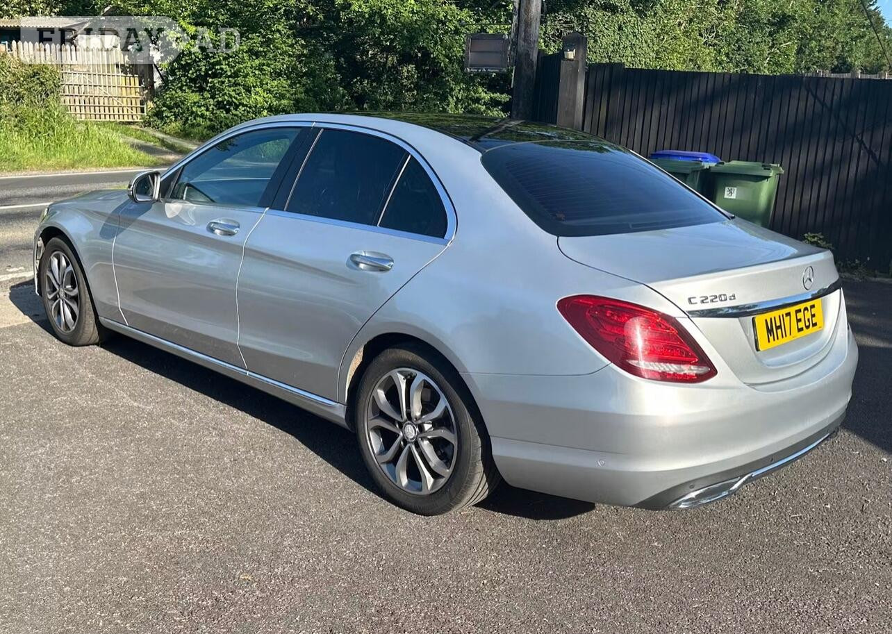 [ berth ]Mercedes-Benz C Class
