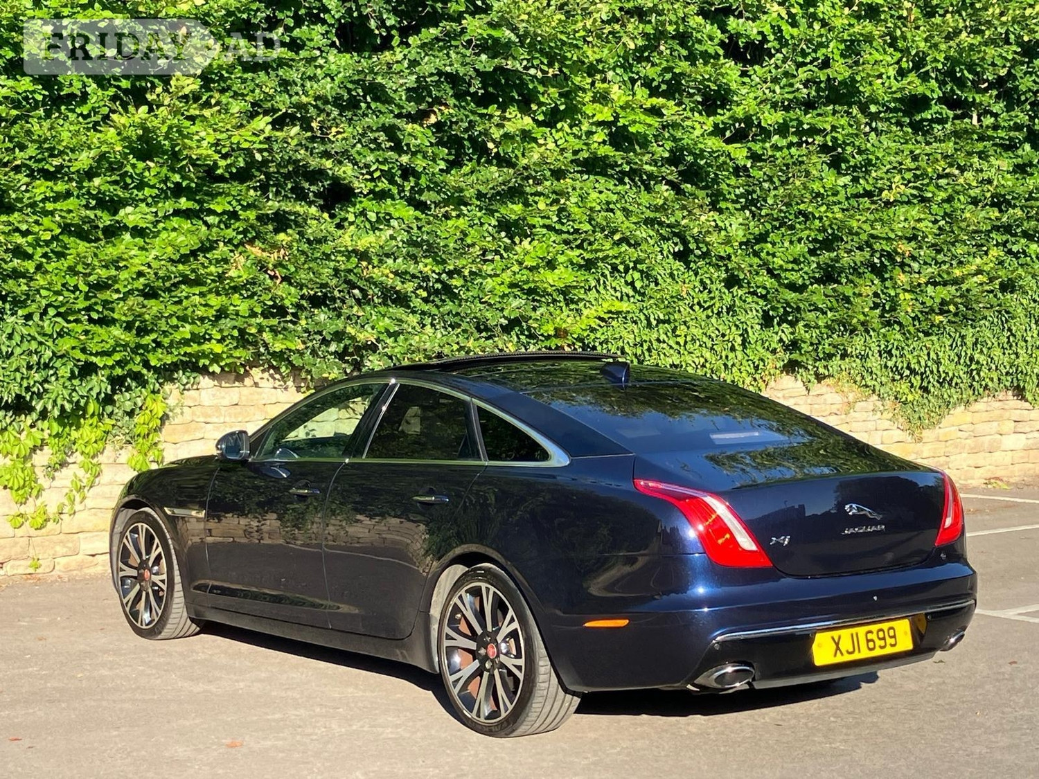 Jaguar XJ 2018 - Cars