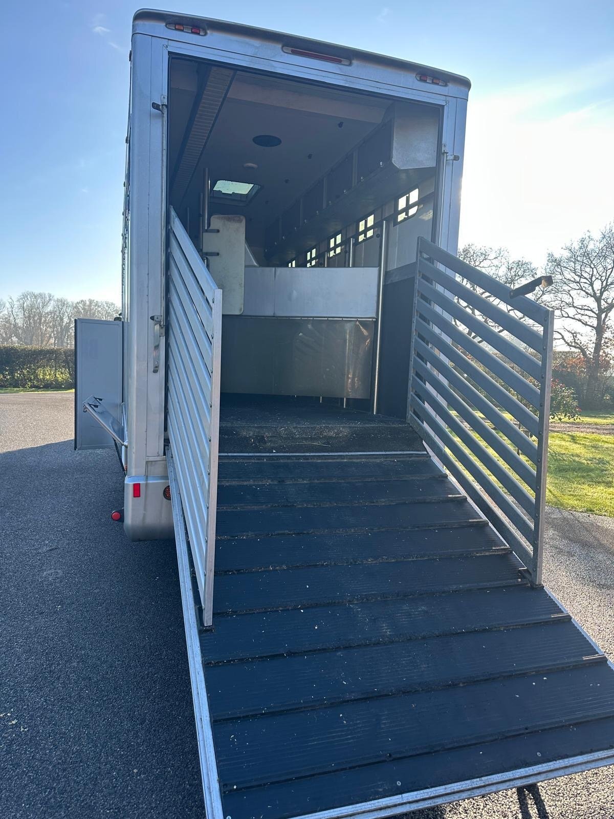 SCANIA  Scania Horsebox - Trailers & Horseboxes in Southwell