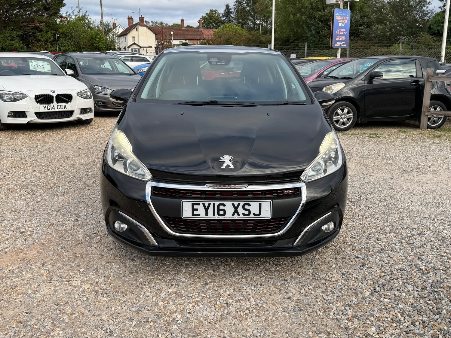 Peugeot 208 2016 - Cars in Exeter