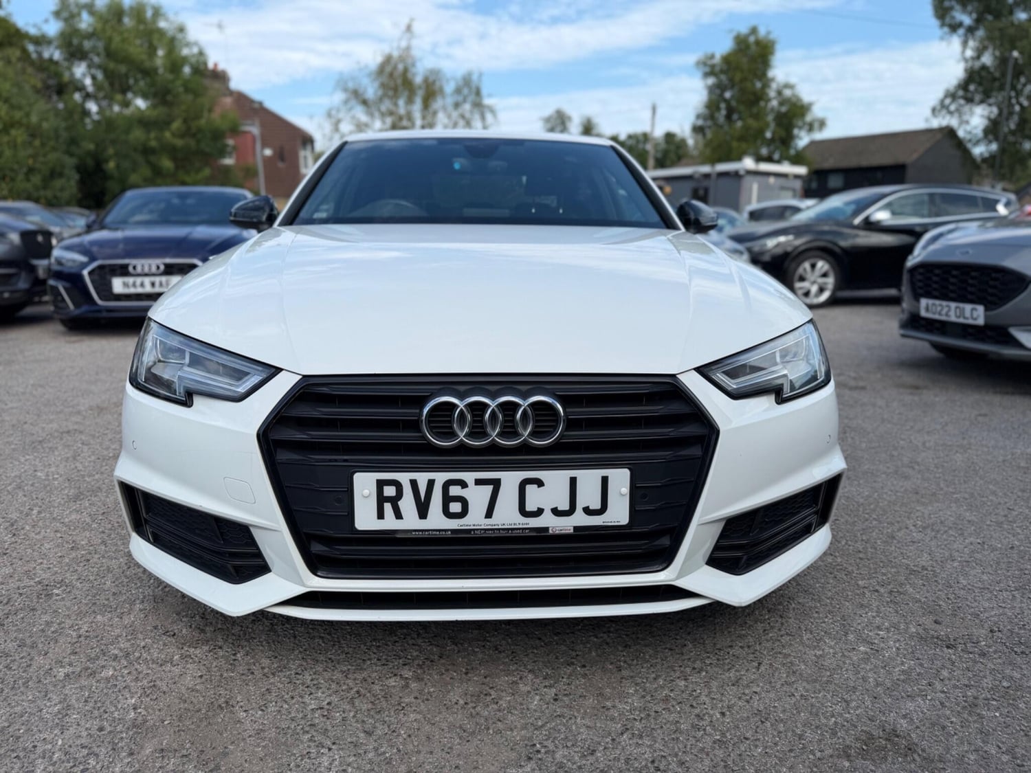 Audi A4 Crawley