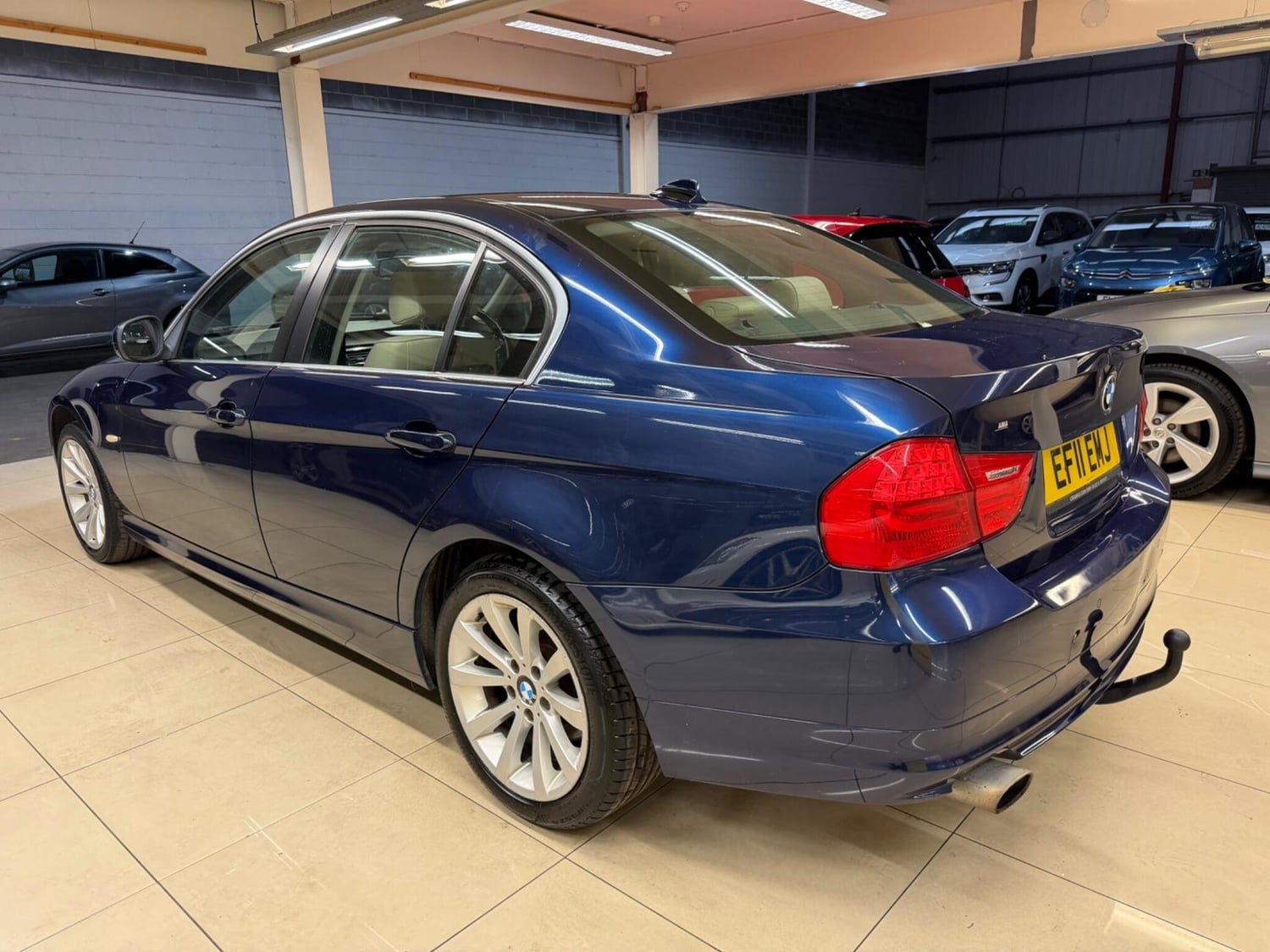 BMW 3 Series 2011 - Cars