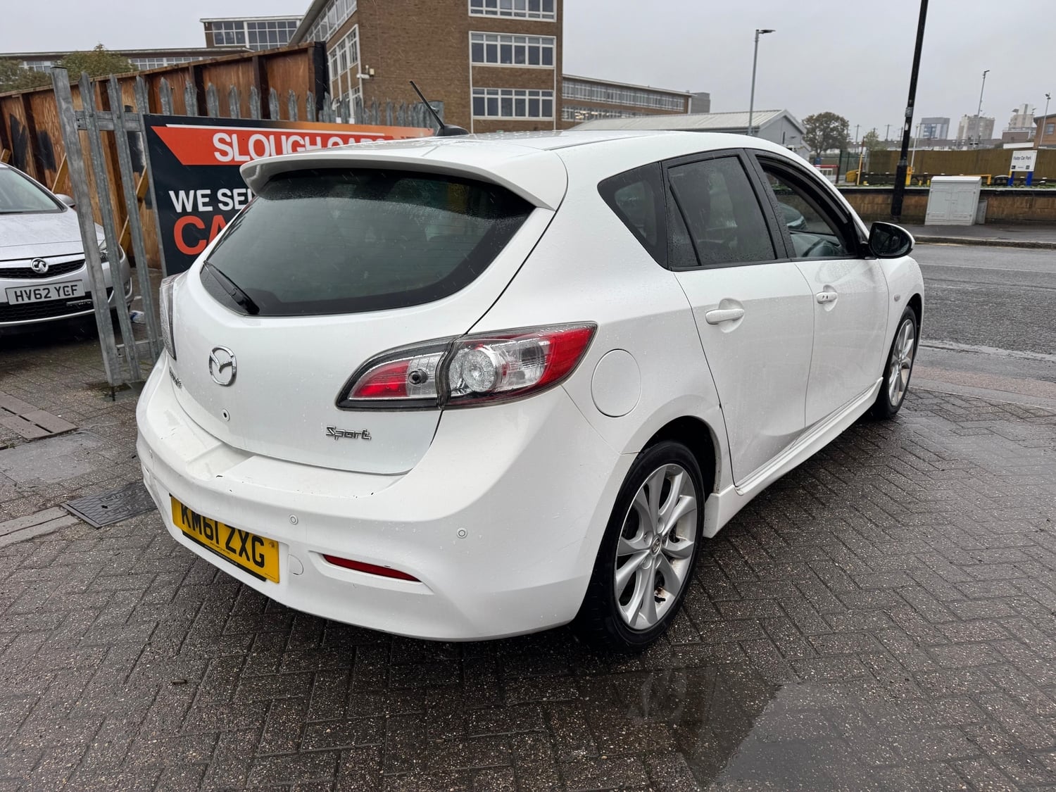 Mazda 3 2012 - Cars in Slough