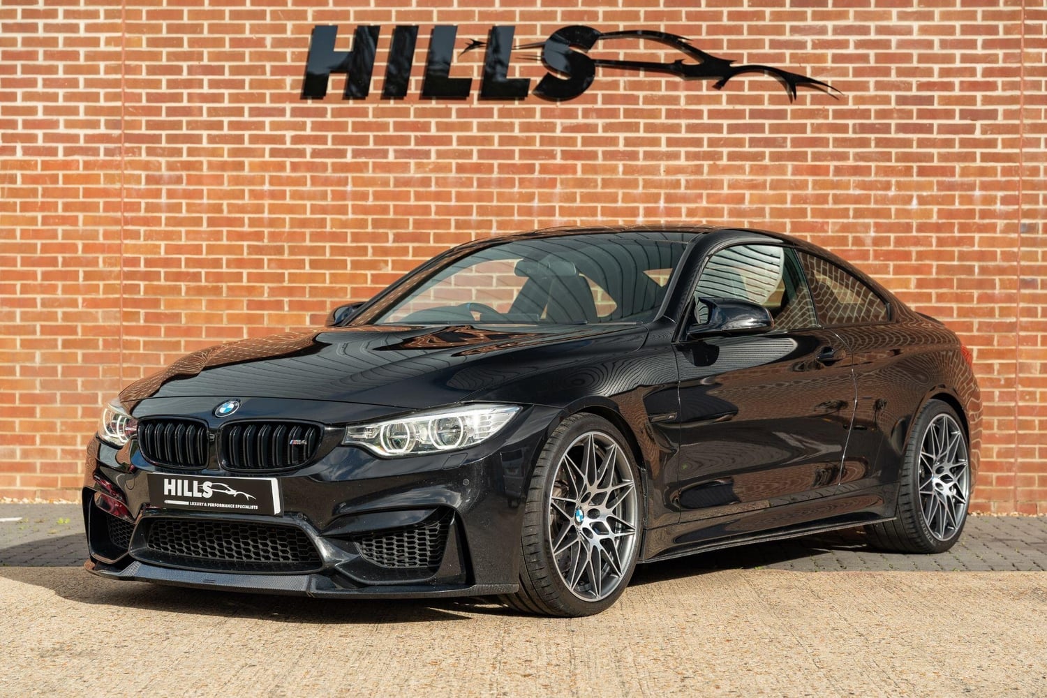 [ berth ]BMW M4