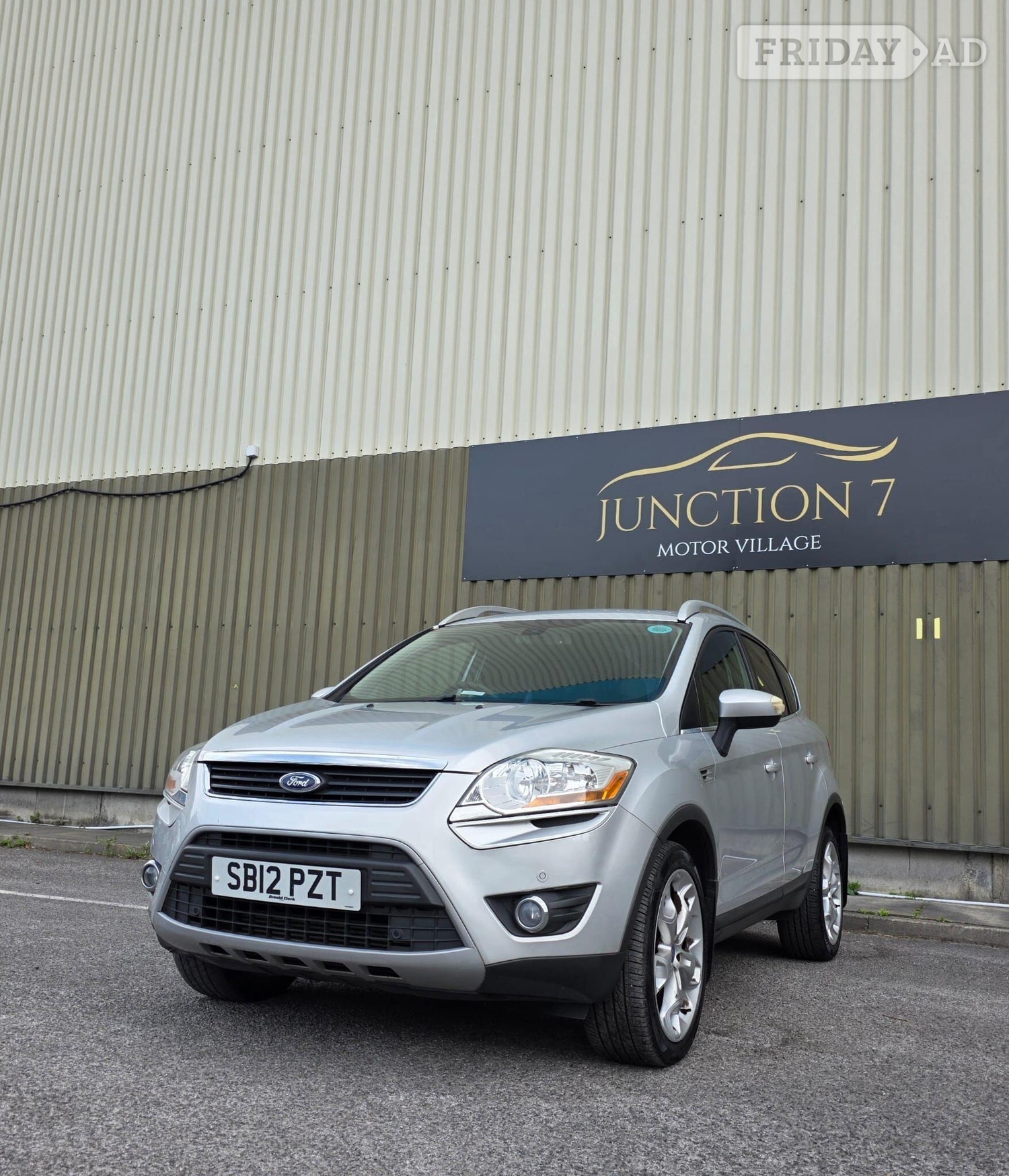 [ berth ]Ford Kuga