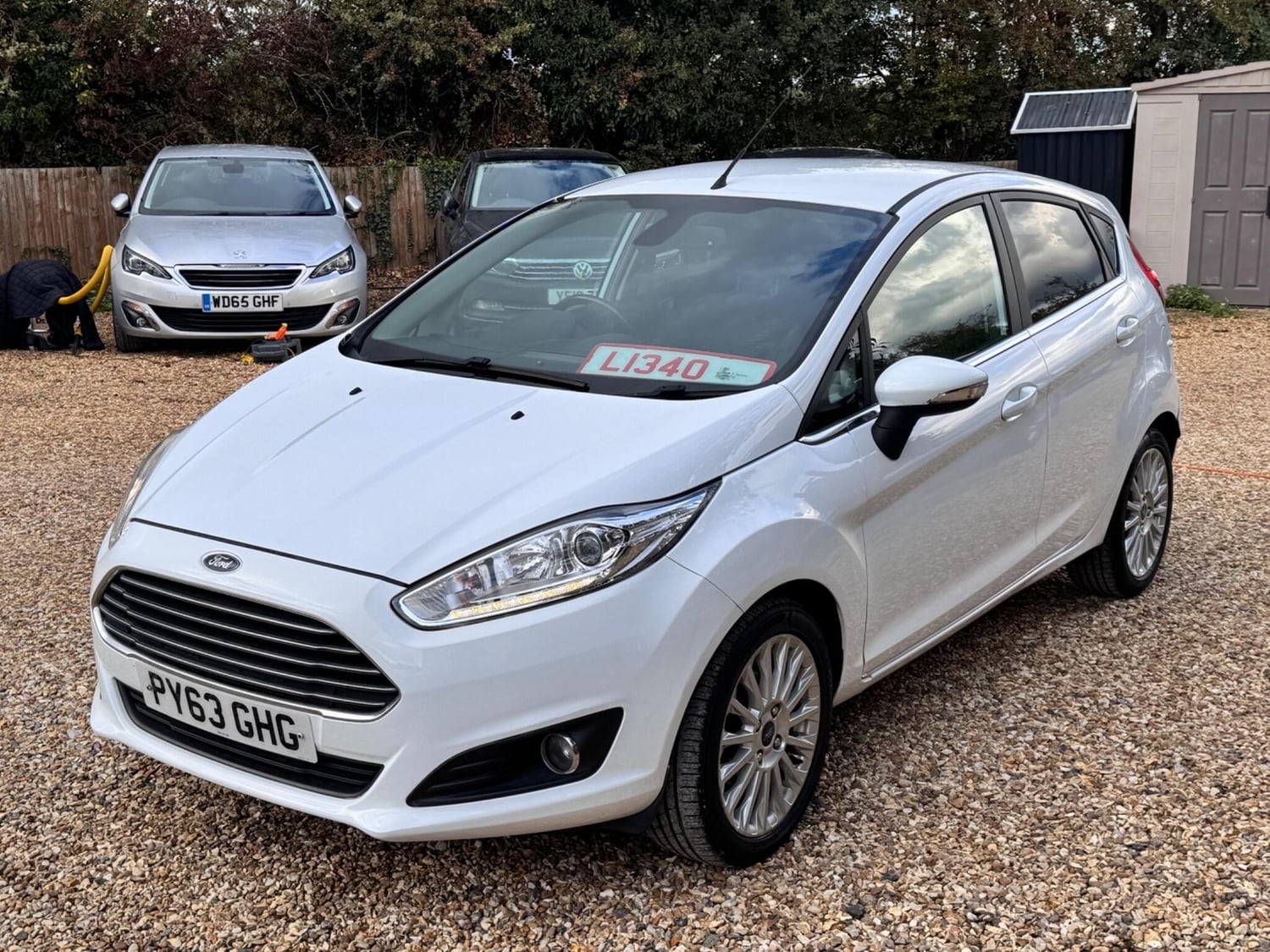 [ berth ]Ford Fiesta