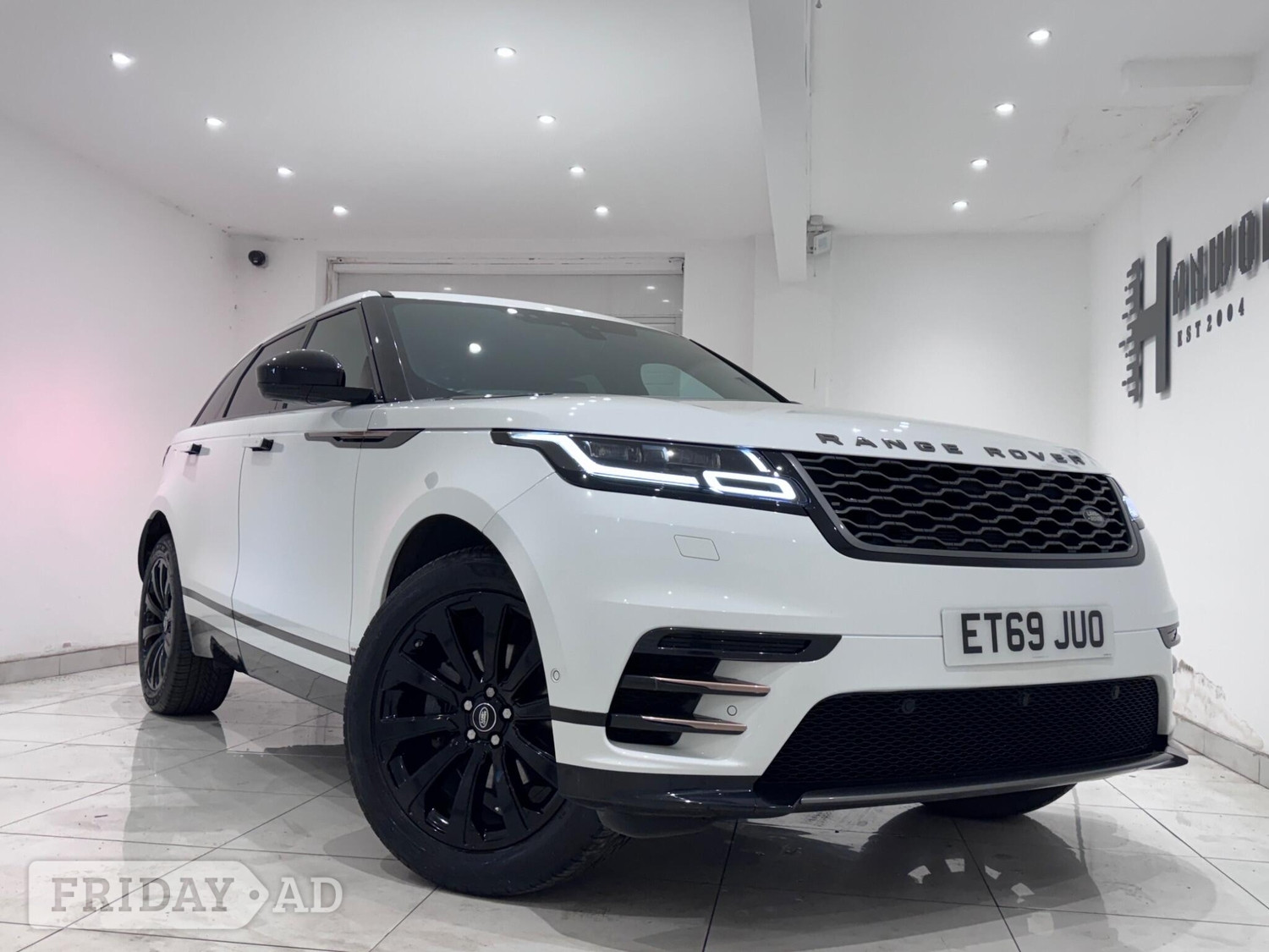 Land Rover Range Rover Velar 2019 in Hounslow