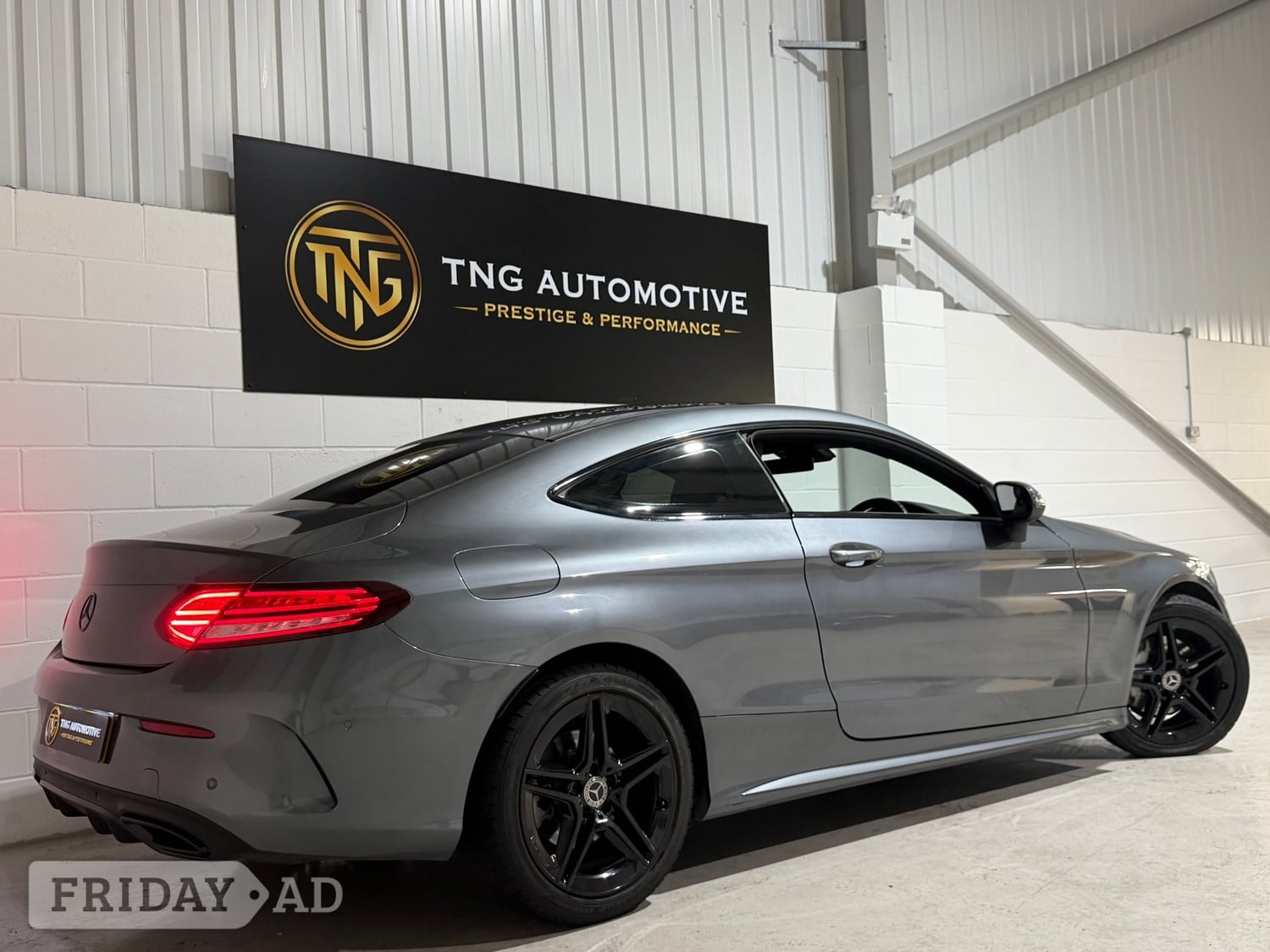 Mercedes-Benz C Class 2018 - Cars in Croydon