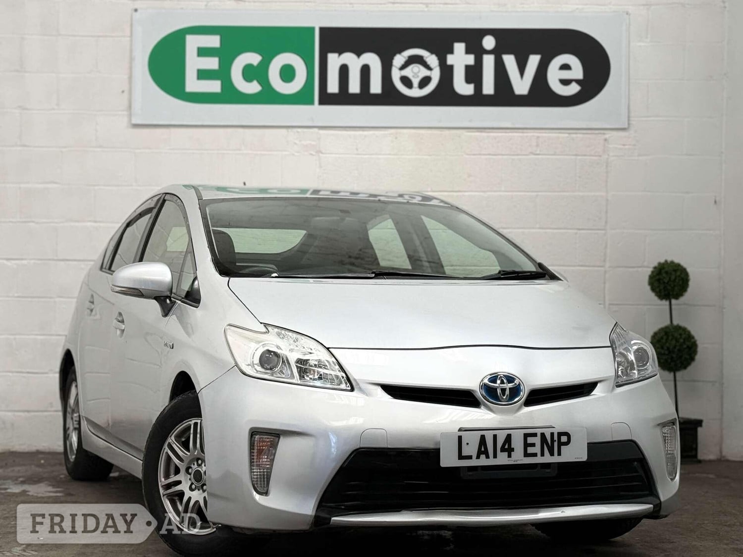 Toyota Prius 2014 in Uxbridge