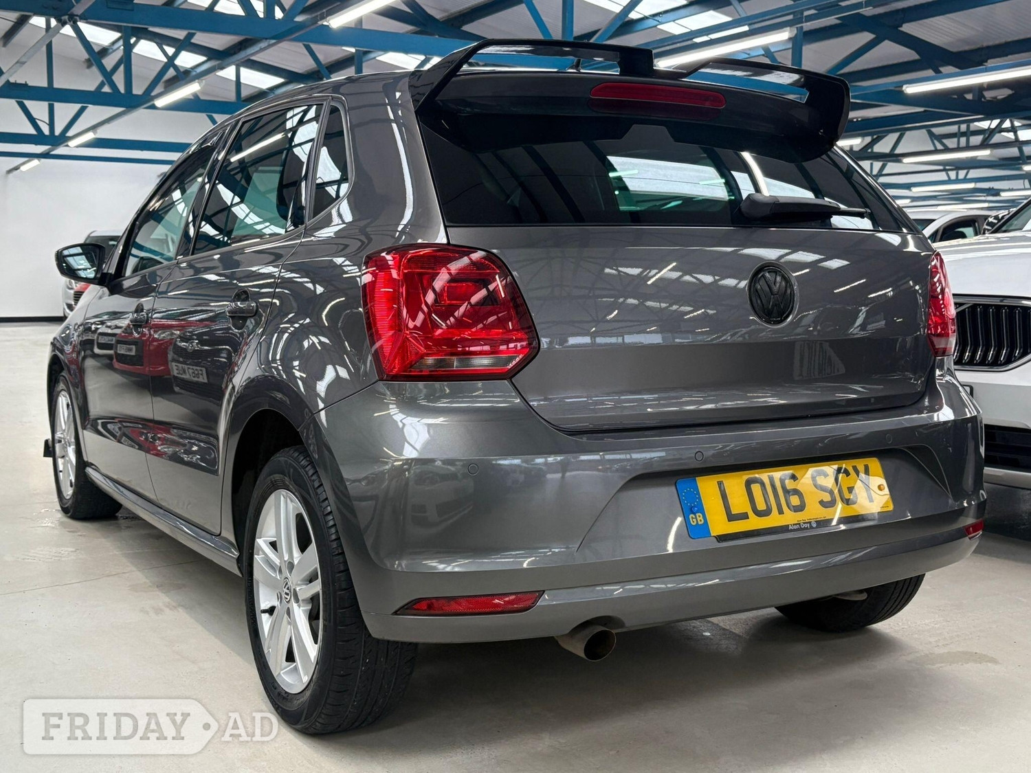 Volkswagen Polo 2016 - Cars in Bolton